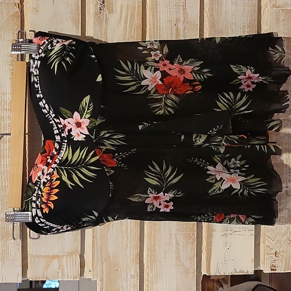 NWT hawaiian print tankini